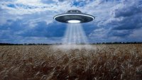 Keçmiş Pentaqon rəsmisindən UFO iddiası: Kainatda tək deyilik