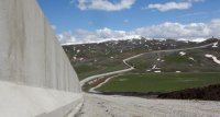 İran tikanlı divarın arxasında qaldı: Türkiyə qonşusunun yaratdığı problemdən qurtulur