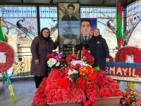 Vətən mənə oğul desə nə dərdim, mamır olub qayasında bitərdim
