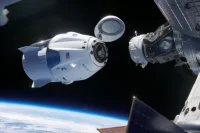 "SpaceX" dörd nəfəri Beynəlxalq Kosmik Stansiyaya çatdırıb