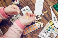 Uşaq müalicəsində buraxılan təhlükəli səhvlər: Aspirin və antibiotiklərə aid vacib faktlar