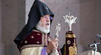 Estoniyada erməni keşiş Paşinyana qonşularla sülh arzuladı: II Qaregin dəli oldu