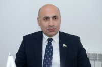 Deputat Azər Badamov Moskva aeroportunda saxlanıldı - Deportasiya edildi